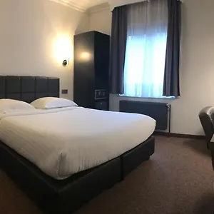 2* Otel Chantecler